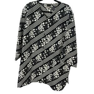 Maggie Barnes Plus Size 26W Women's Floral Print Button Up Blouse Black & White